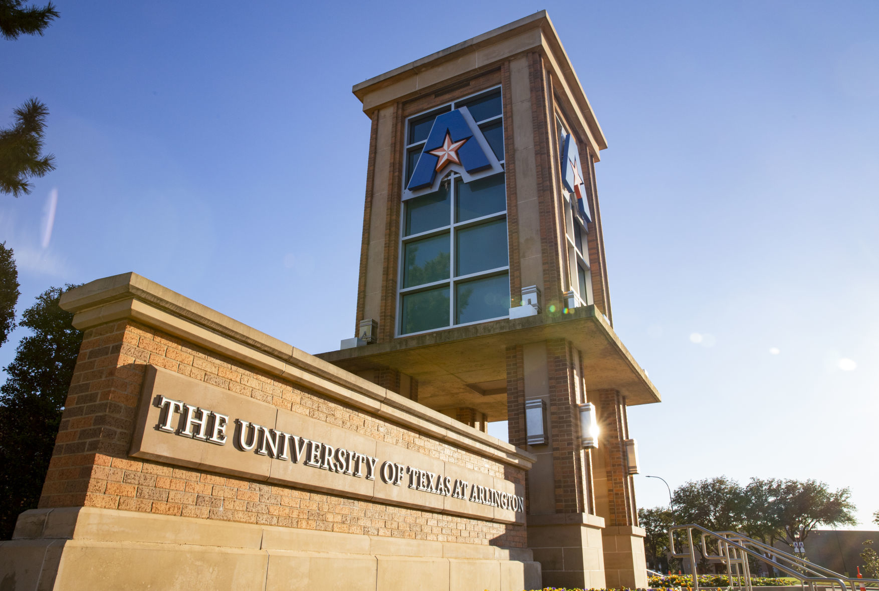 UTA to combine online and in-person instruction for fall semester, transition online after Thanksgiving